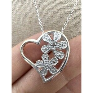 925 Sterling Silver Genuine Diamond Floral Pendant Necklace 18”